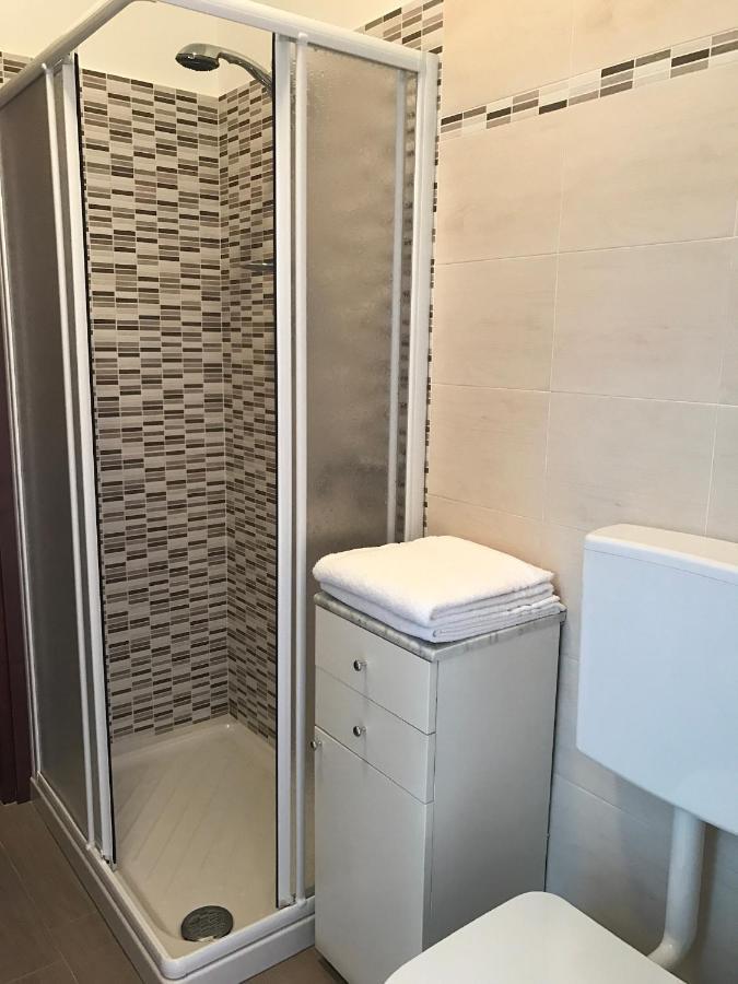 B&B Gloria Apartment Baveno Buitenkant foto