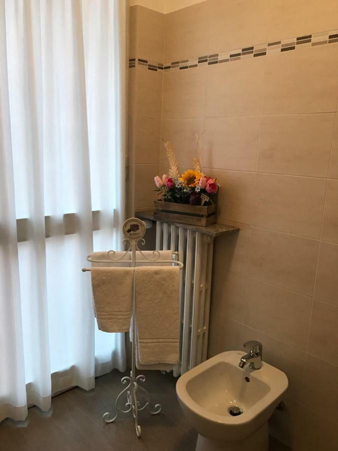 B&B Gloria Apartment Baveno Buitenkant foto